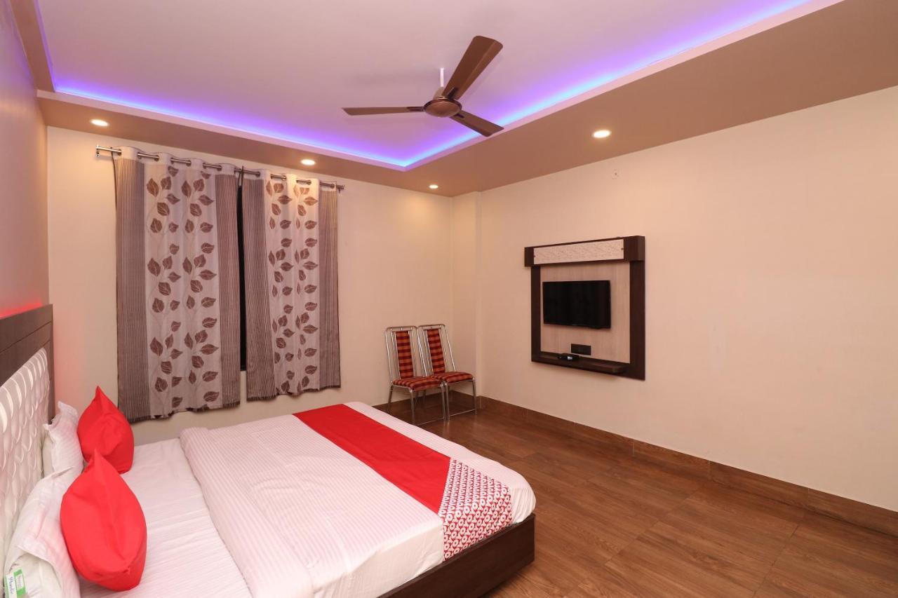 Oyo 33387 Laxmi Lawn And Resort Suite Lucknow Exterior foto
